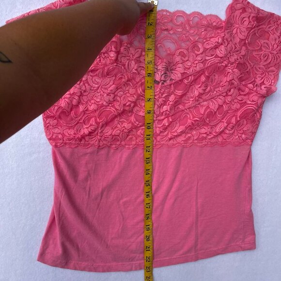 Torrid Pink Lace Off Shoulder Sweetheart Neckline Top Size 1 y2k Mcbling Barbie - Picture 6 of 8